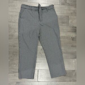 Black and White Pull on Dress Pant